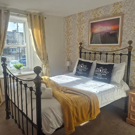 The Black Swan & * Leyburn