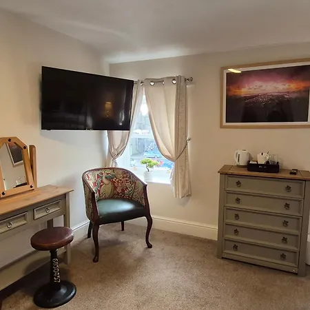 The Black Swan & Bed & Breakfast *