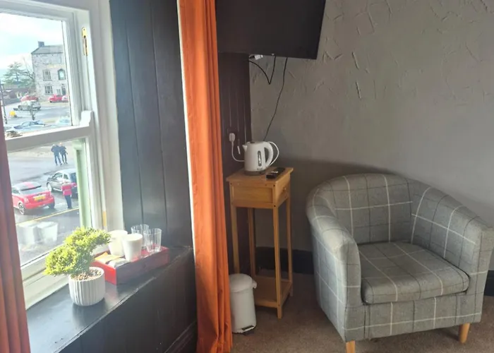 The Black Swan & Bed & Breakfast