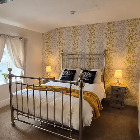 The Black Swan & Bed & Breakfast 3*